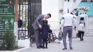 The director personally welcomes 2500 students every day